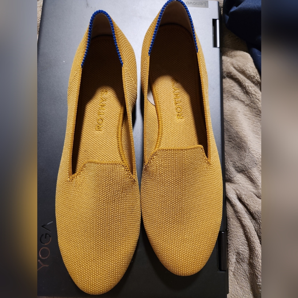 Cute pair of flats